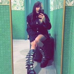 Meet your Posher, Jayna